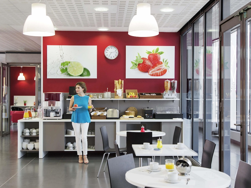 Adagio Access Paris Clichy 32/63