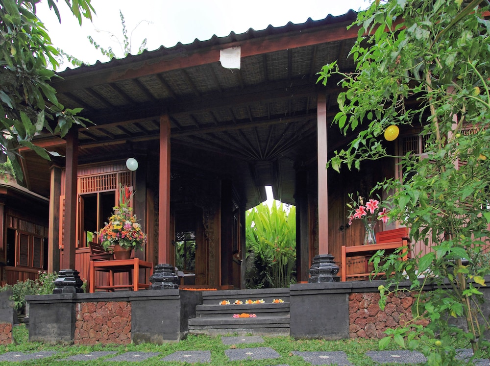 Bhuwana Ubud Hotel 3/62