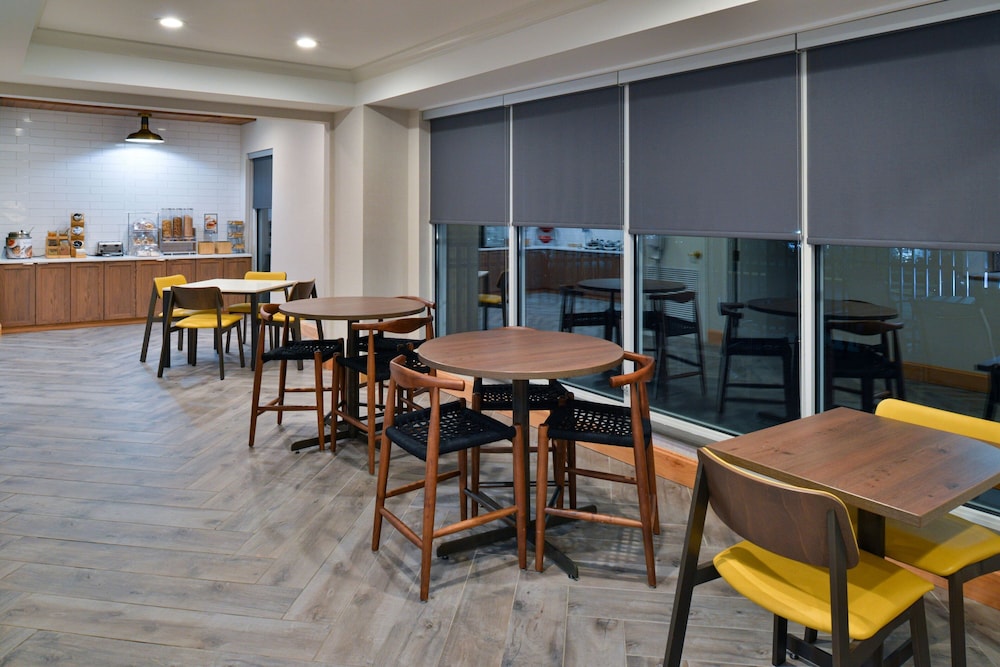Fairfield Inn Suites By Marriott Goshen Middletown 36/48