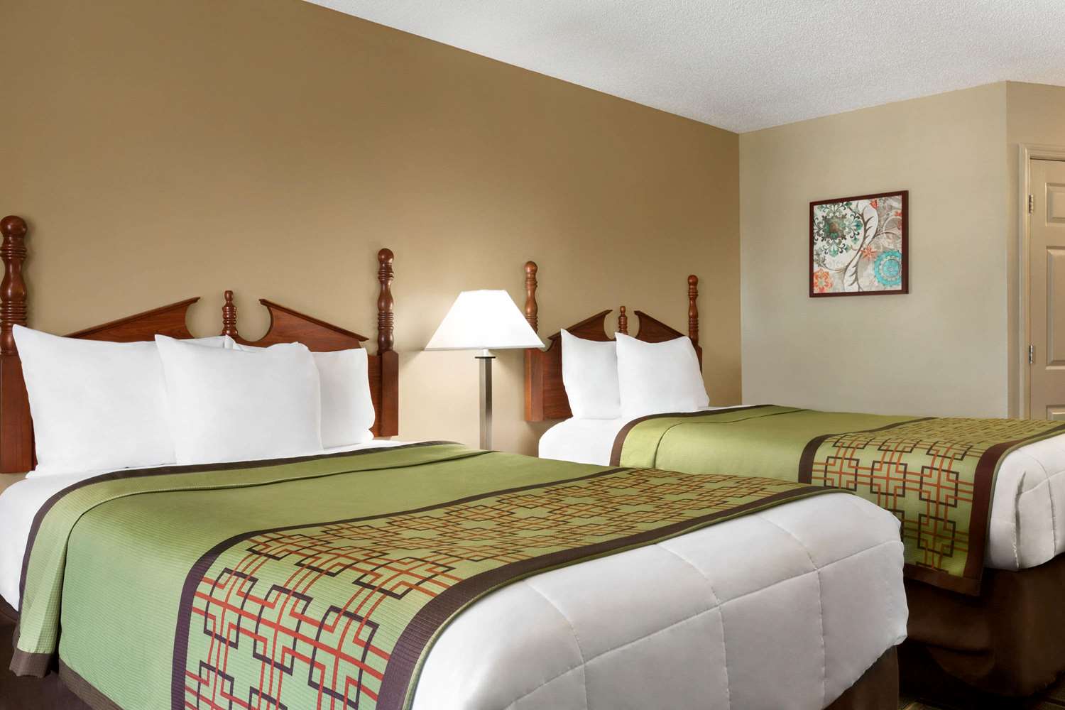 Baymont by Wyndham Warner Robins 19/63