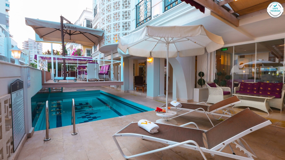 Wise Boutique Hotel & Spa 3/65