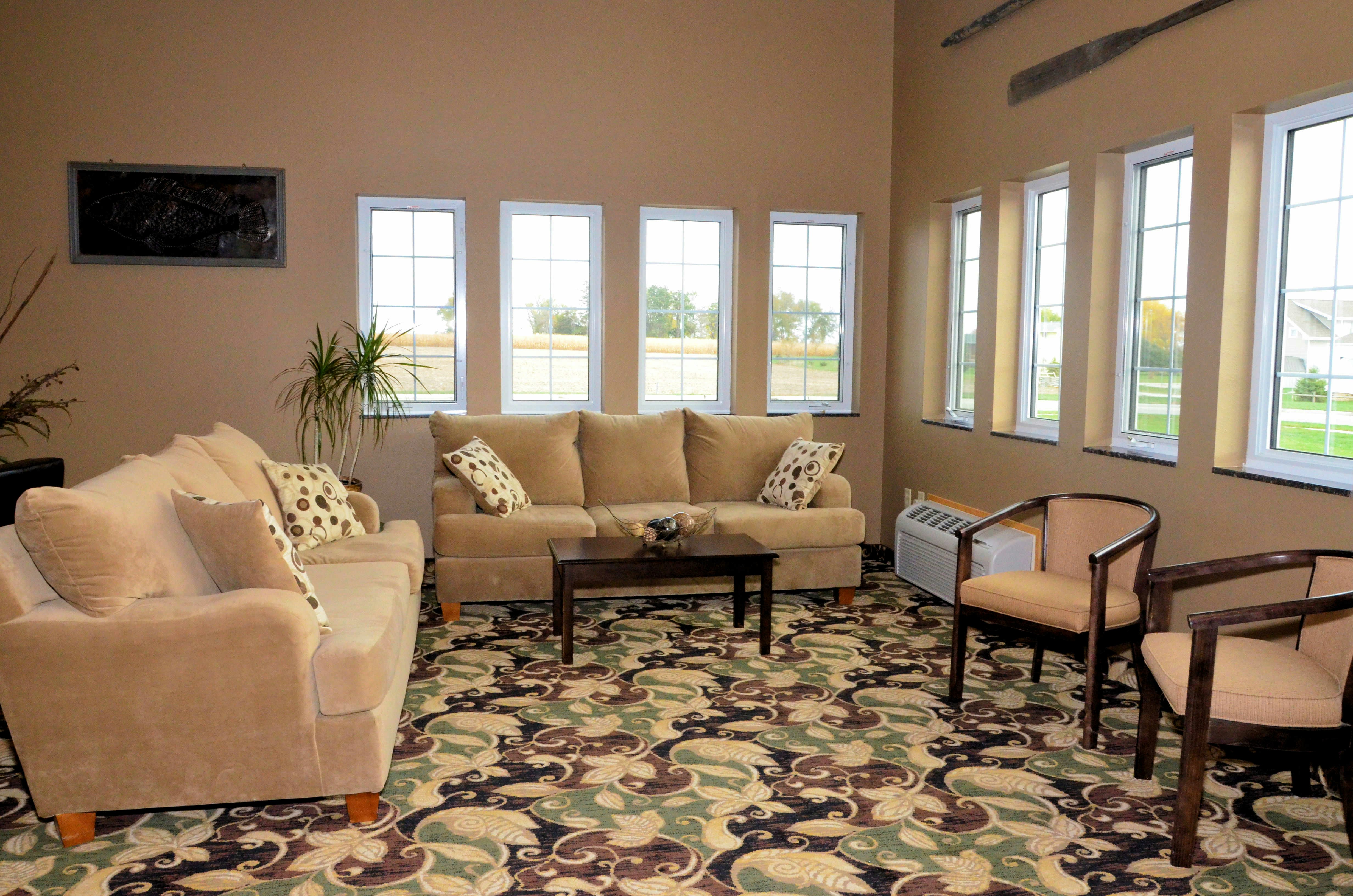 Cobblestone Inn & Suites - Lake View 18/27
