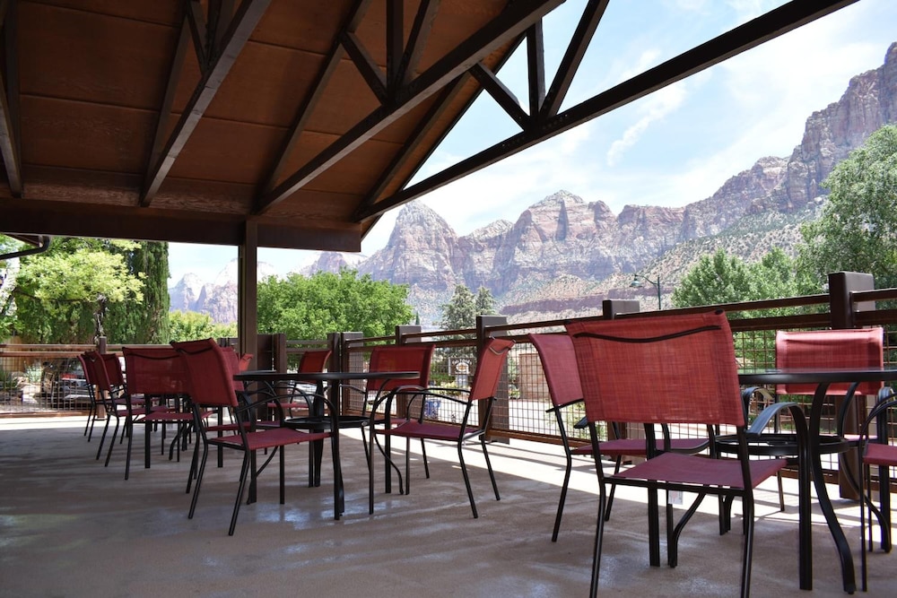Zion Canyon Lodge 41/54