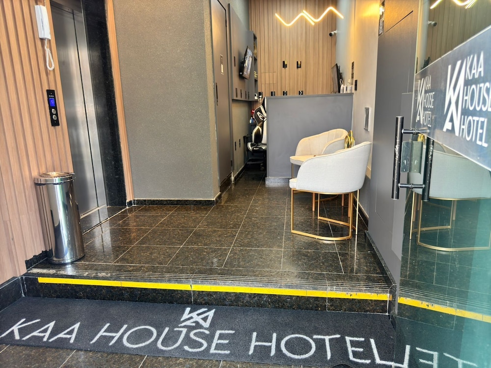 KAA House Hotel 33/48