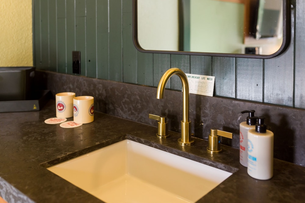 Station House Inn South Lake Tahoe 34/71