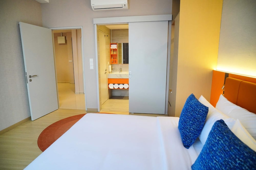 Wyndham Grand I-City 20/60