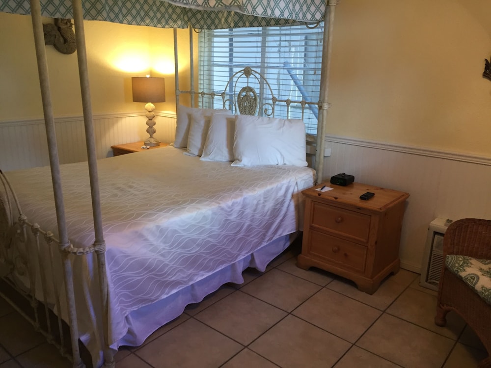 Seacrest Inn 15/42
