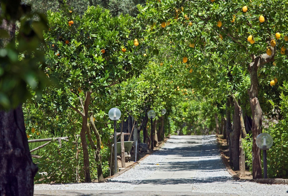 Villa Oriana Relais 57/62