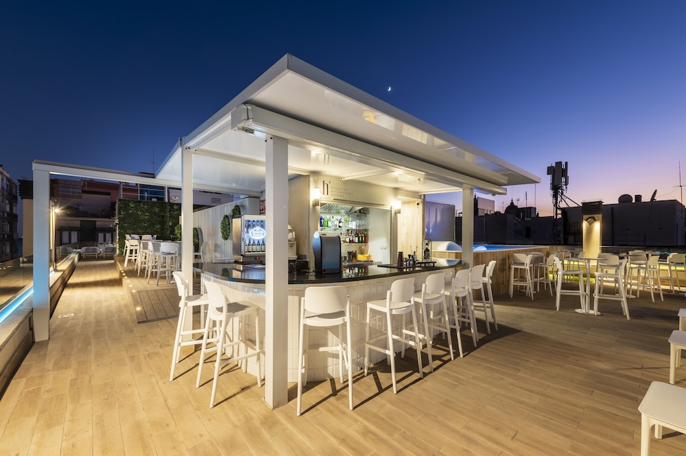 Odyssey Rooms Alicante 40/50
