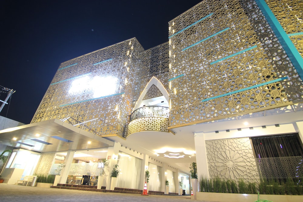 GRAND AMIRA HOTEL 3/63
