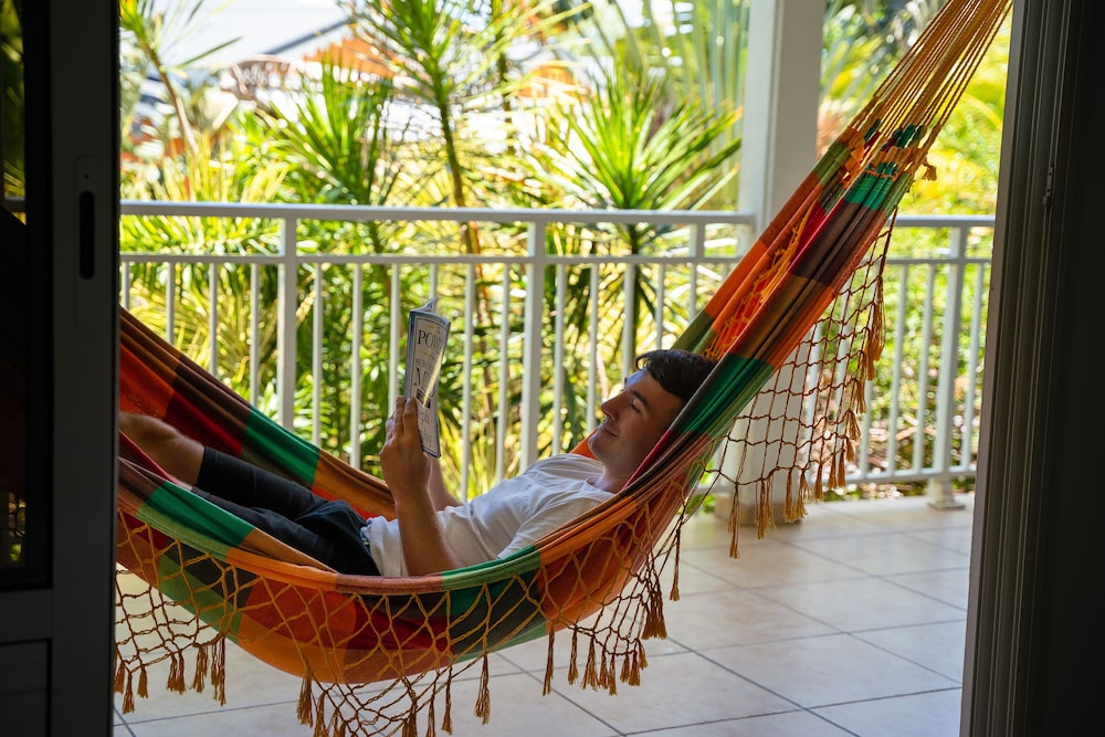 Tropicana Suites 40/50