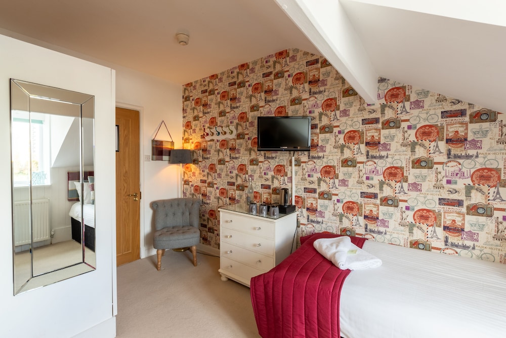 Holly Lodge Guest House 22/72