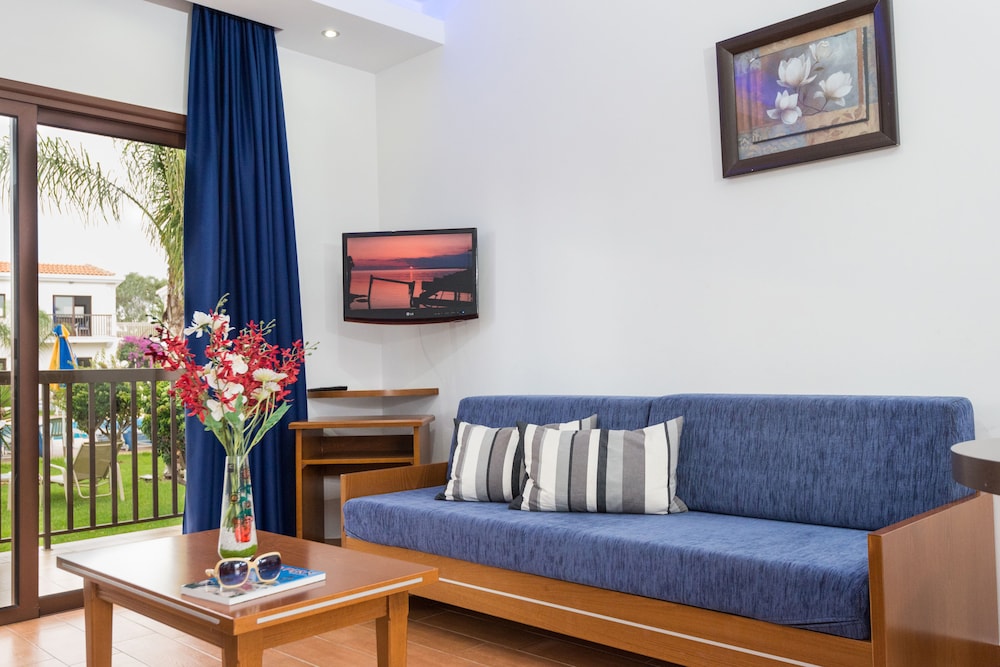 Loutsiana Hotel Apartments 40/63