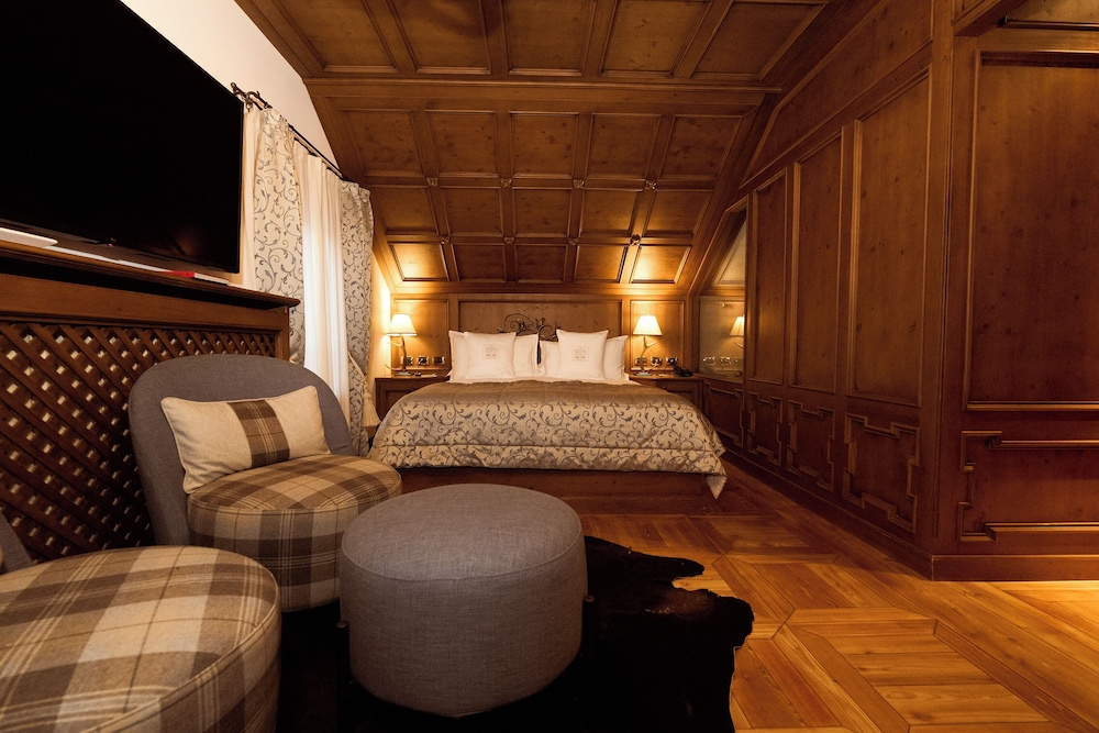 Ambra Cortina Luxury Fashion Boutique Hotel 32/55