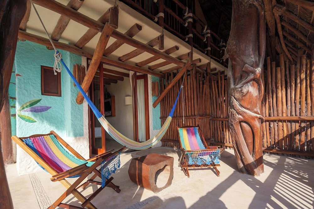 Hotel El Pueblito 36/50