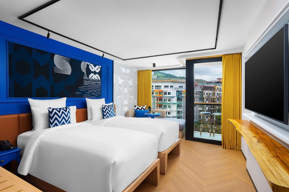 TRIBE, KING BED, HIGH FLOOR