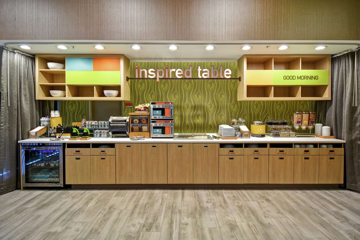 restaurant cafeteria