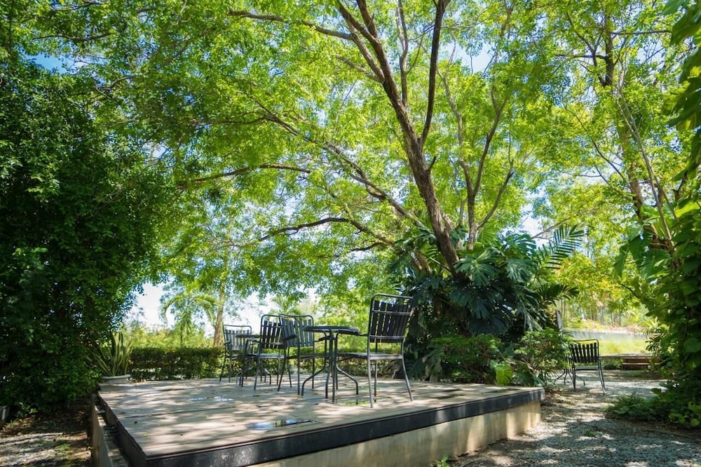 Sukhothai Treasure Resort Spa 72/74