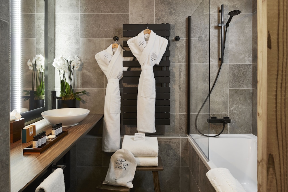 Ecrin Blanc Resort Courchevel 10/72