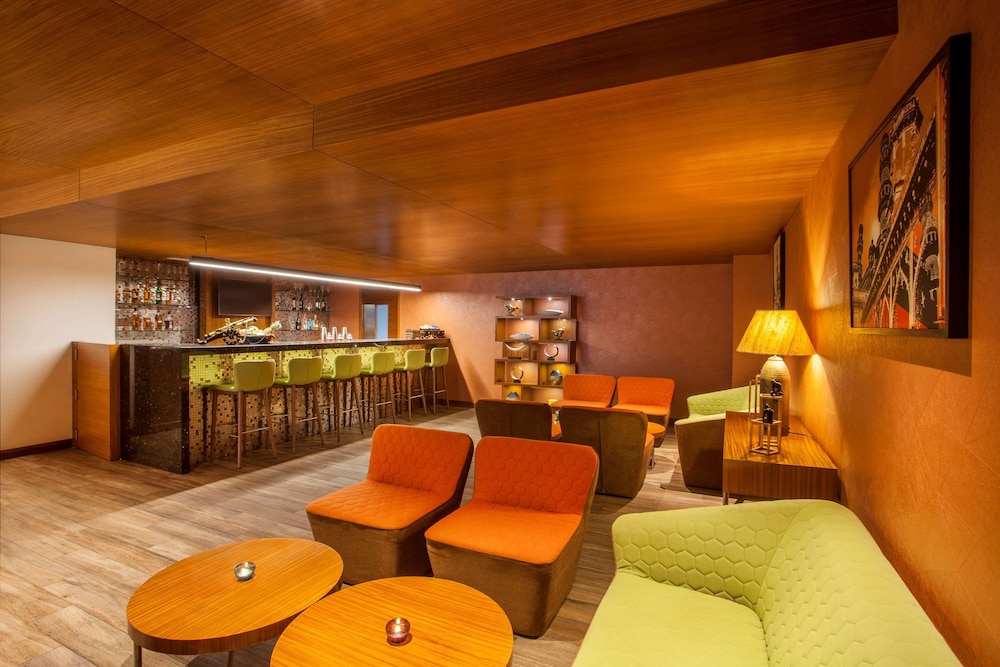 Hyatt Place Hyderabad Banjara Hills 40/54