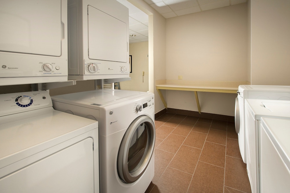 Staybridge Suites Miami Doral Area 14/55