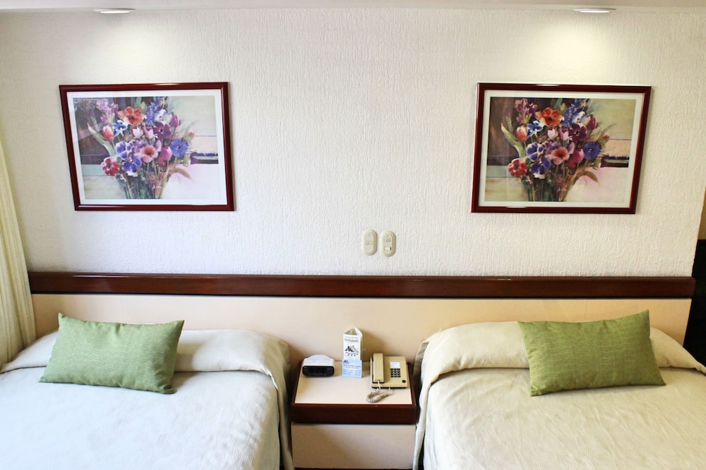 Hotel Manalba 8/18