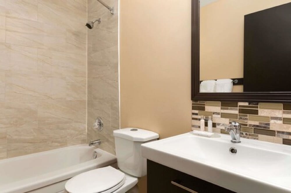 Travelodge By Wyndham Kenora 11/34