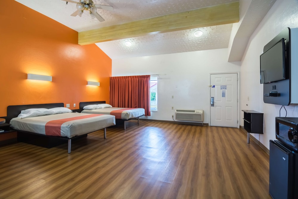 Motel6 Globe, AZ 19/45