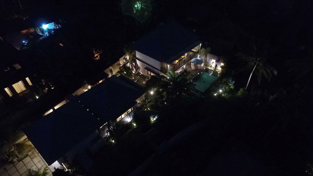 D'Legon Villas 3/74