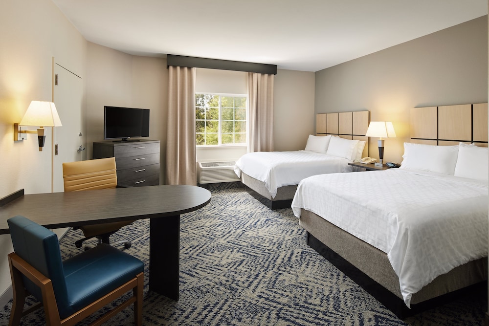 Candlewood Suites Charleston - Northwoods, an IHG Hotel 12/50