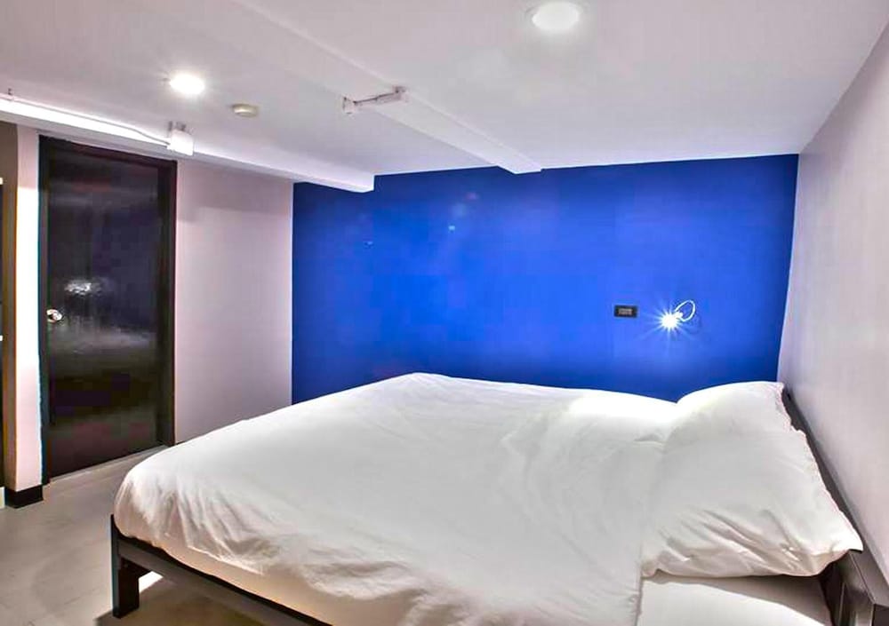 Jellybean the Blocks Hostel Sukhumvit 10 32/63