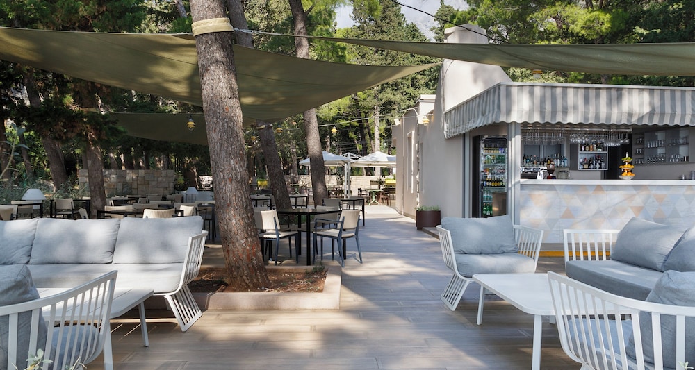 Bluesun Hotel Jadran 64/74