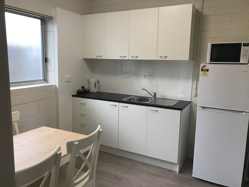 VICTOR HARBOR CITY INN 63/63