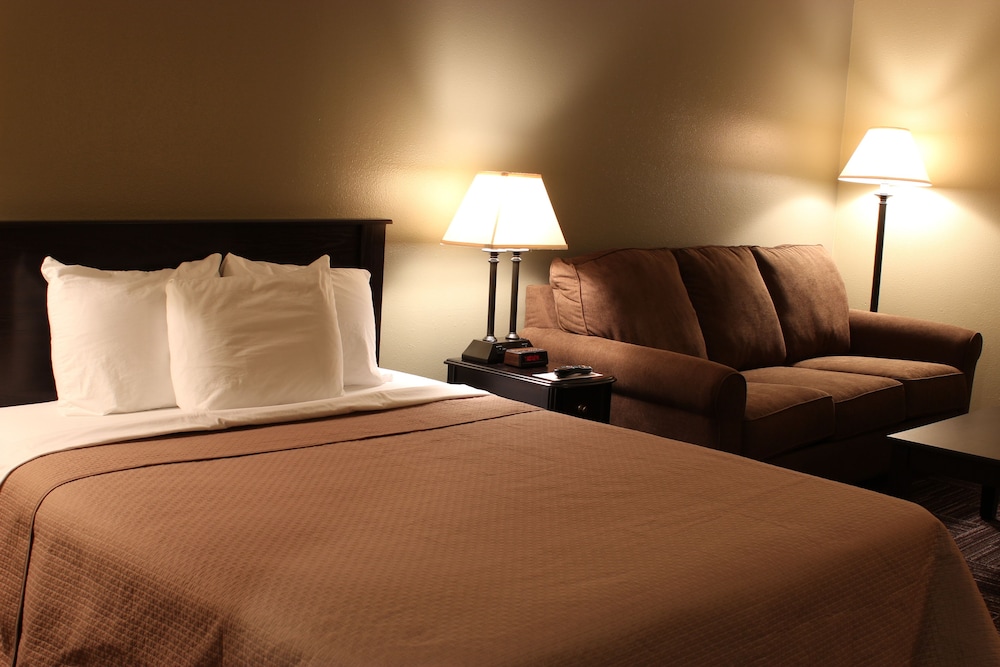 Sunlac Inn Devils Lake 7/22