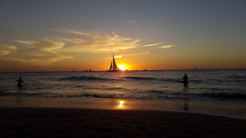 Hotel La Palapa 73/76