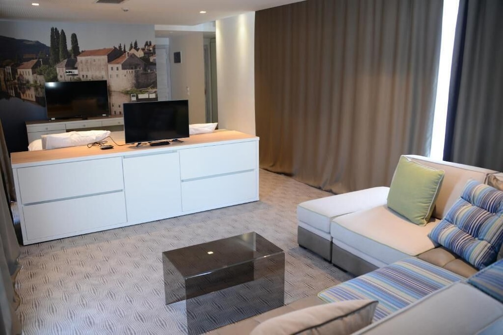 Hotel Nar 19/23