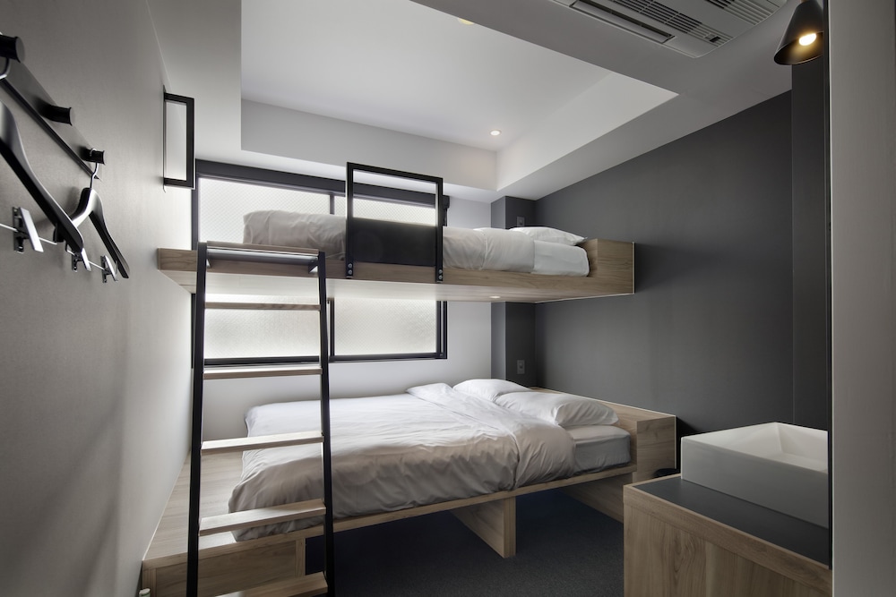 Piece Hostel Sanjo 4/39