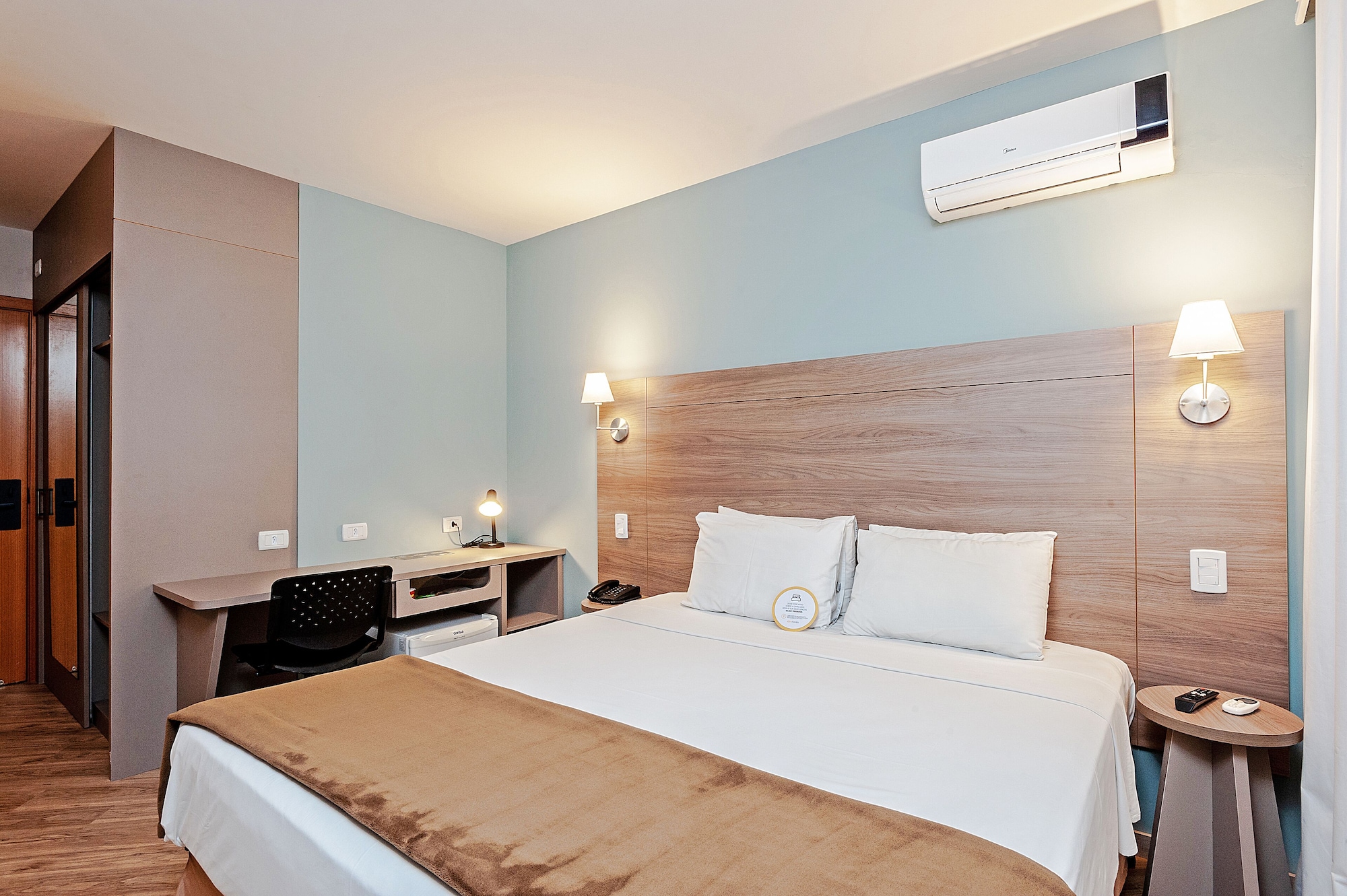 SUPERIOR, DOUBLE BED