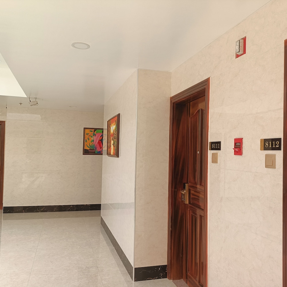 One El Nido Suite 66/96