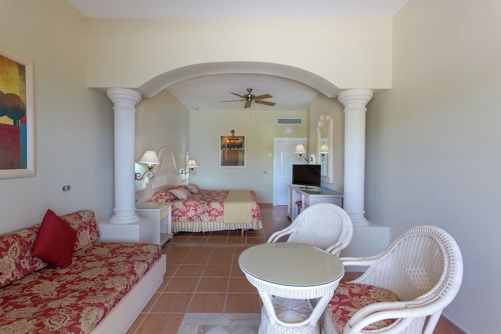Eurostars Grand Cayacoa 31/50