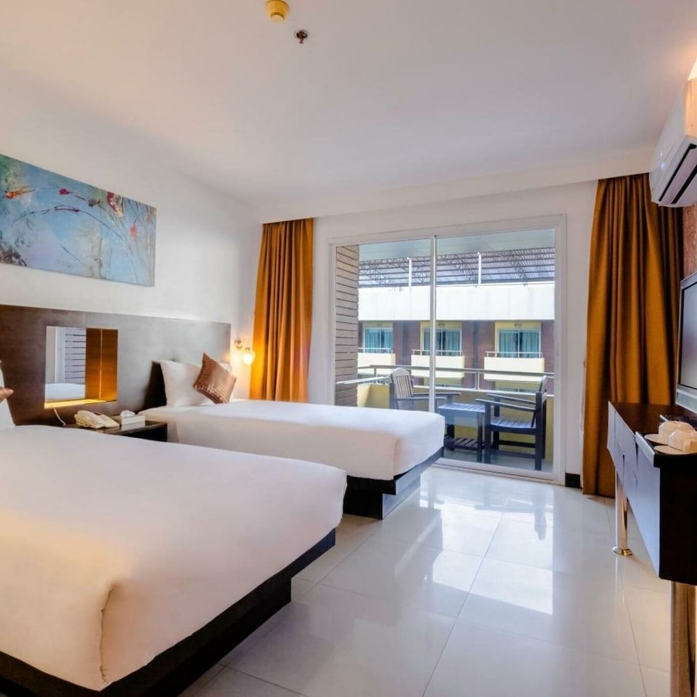 Deluxe, Double Bed