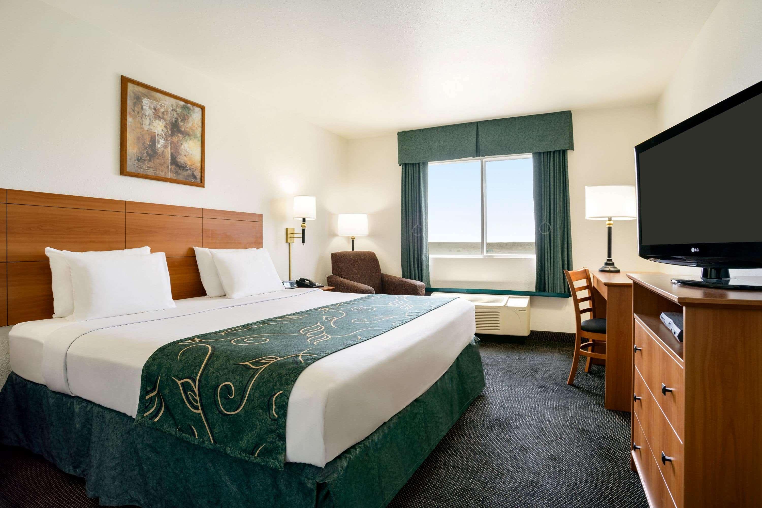 Travelodge by Wyndham Bill WY Thunder Basin Ntl Grassland 10/32