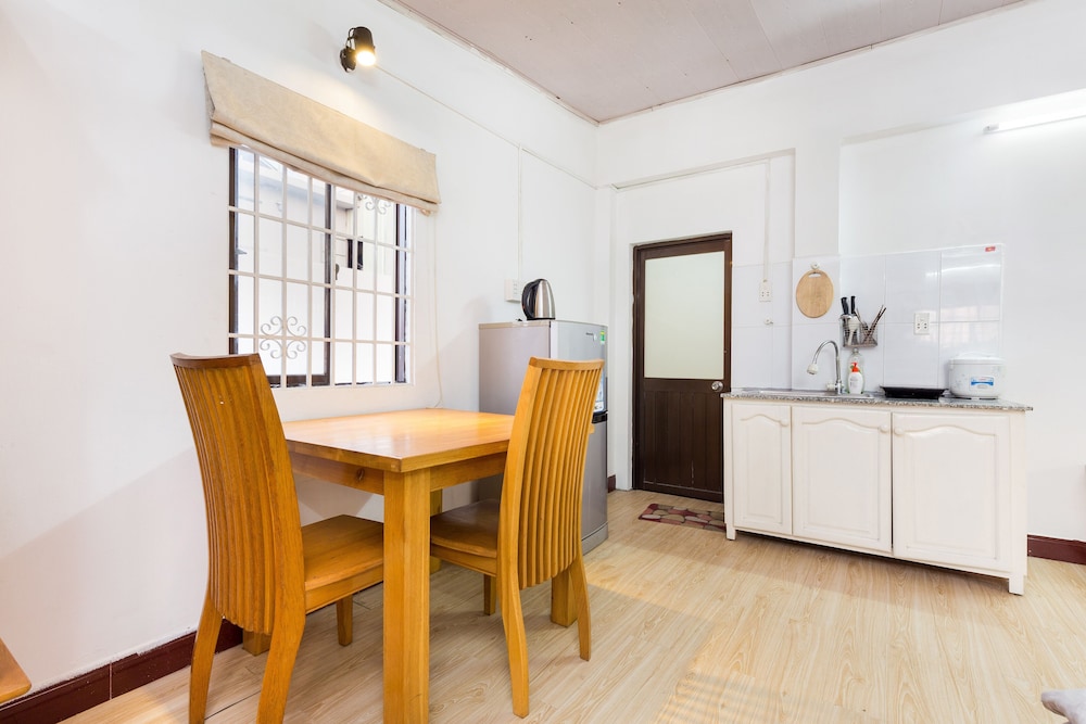 Halo Serviced Apartment 37/50