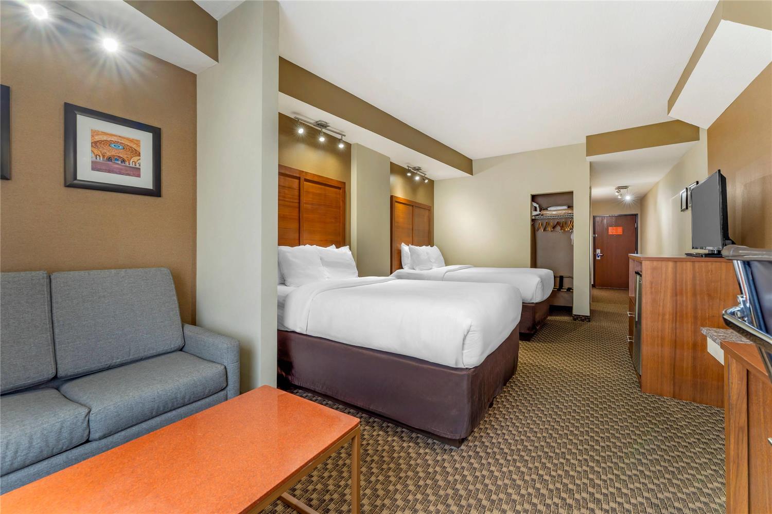 Suite, 2 Double Beds