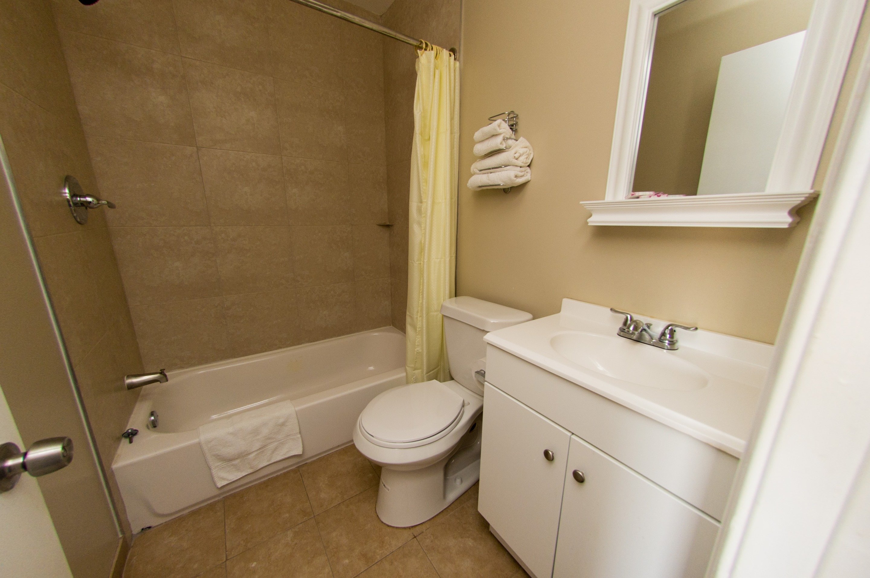 Scottish Inn & Suites Bensalem 9/9