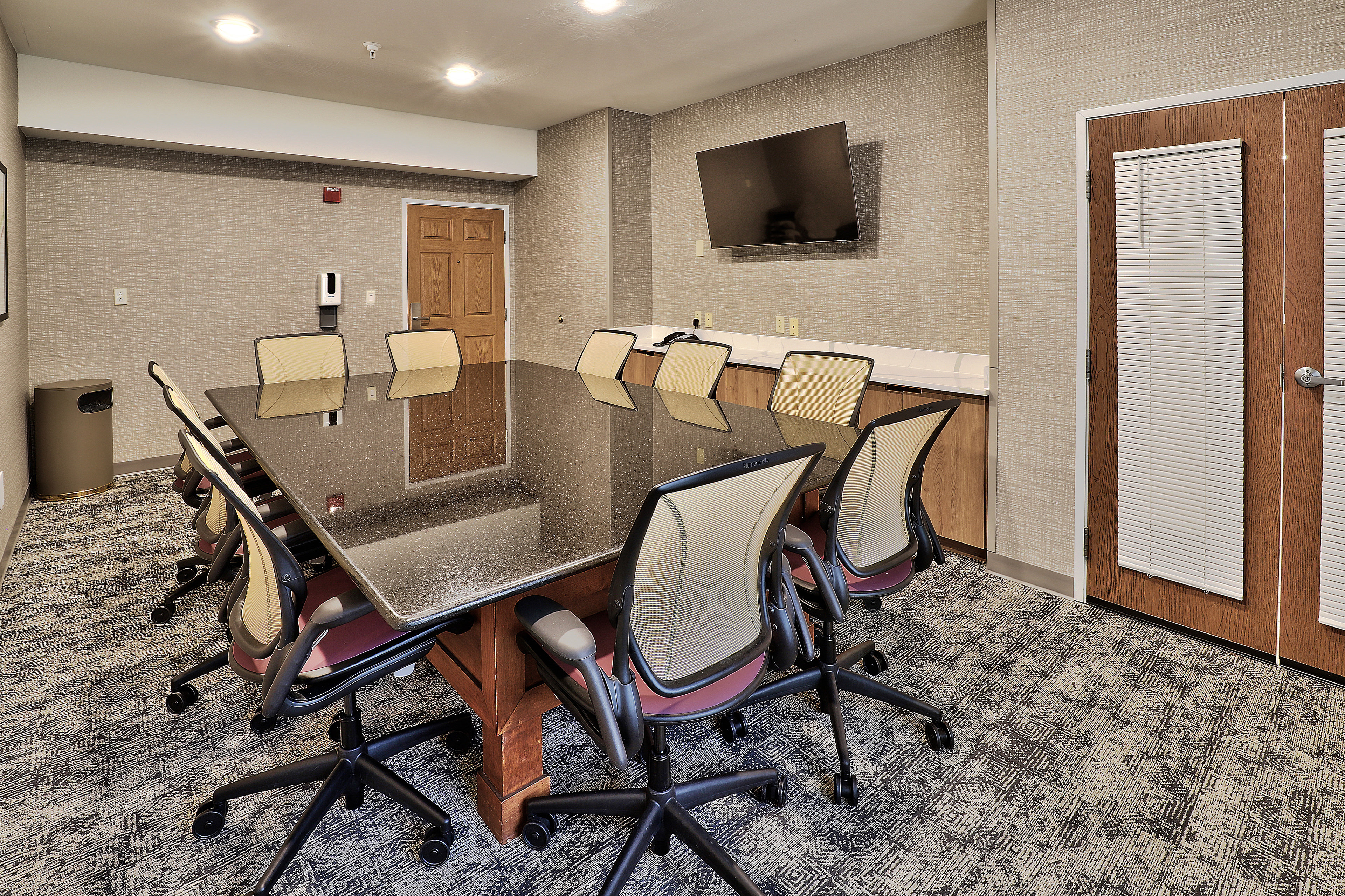 Staybridge Suites Albuquerque Airport 46/59
