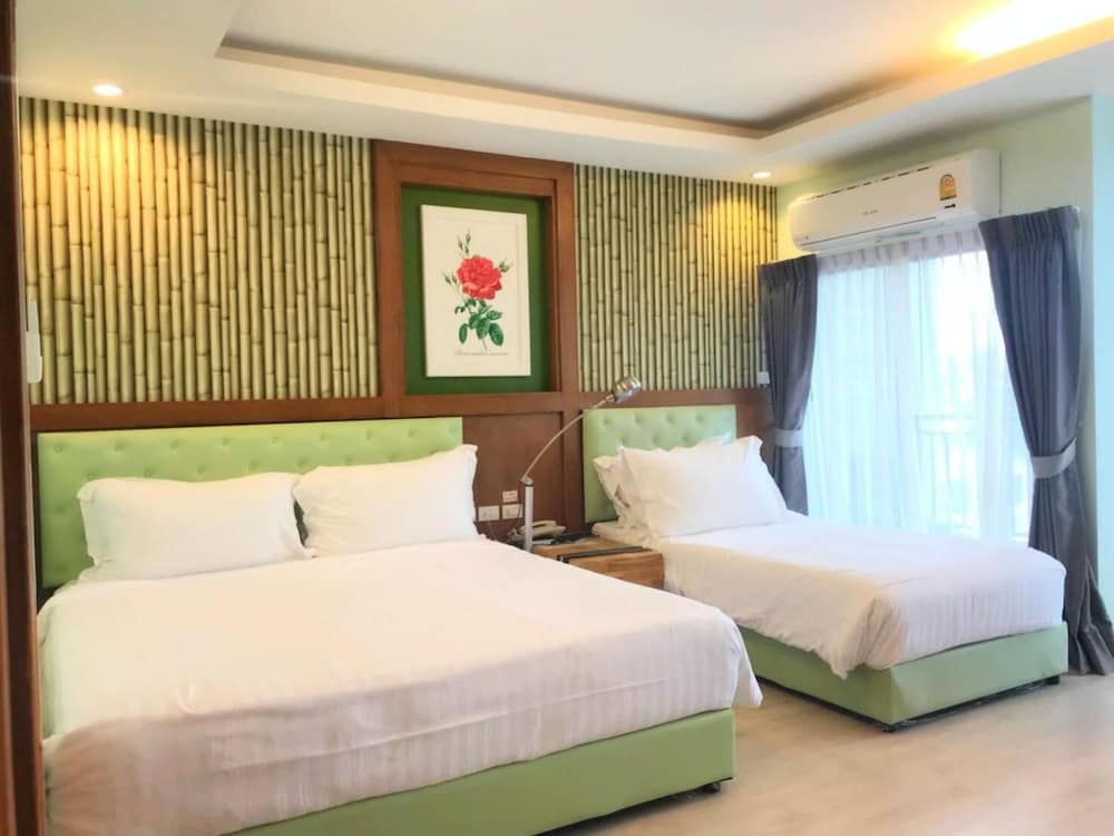 Triple B Boutique Residence 12/61