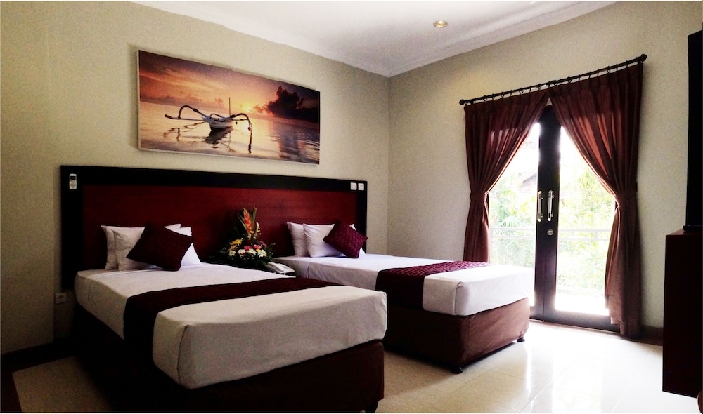 Legian Village Beach Resort 24/75