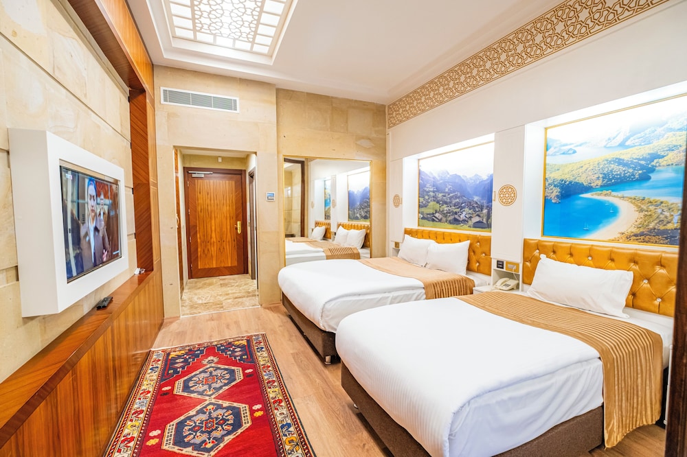 Gherdan Gold Hotel 12/50