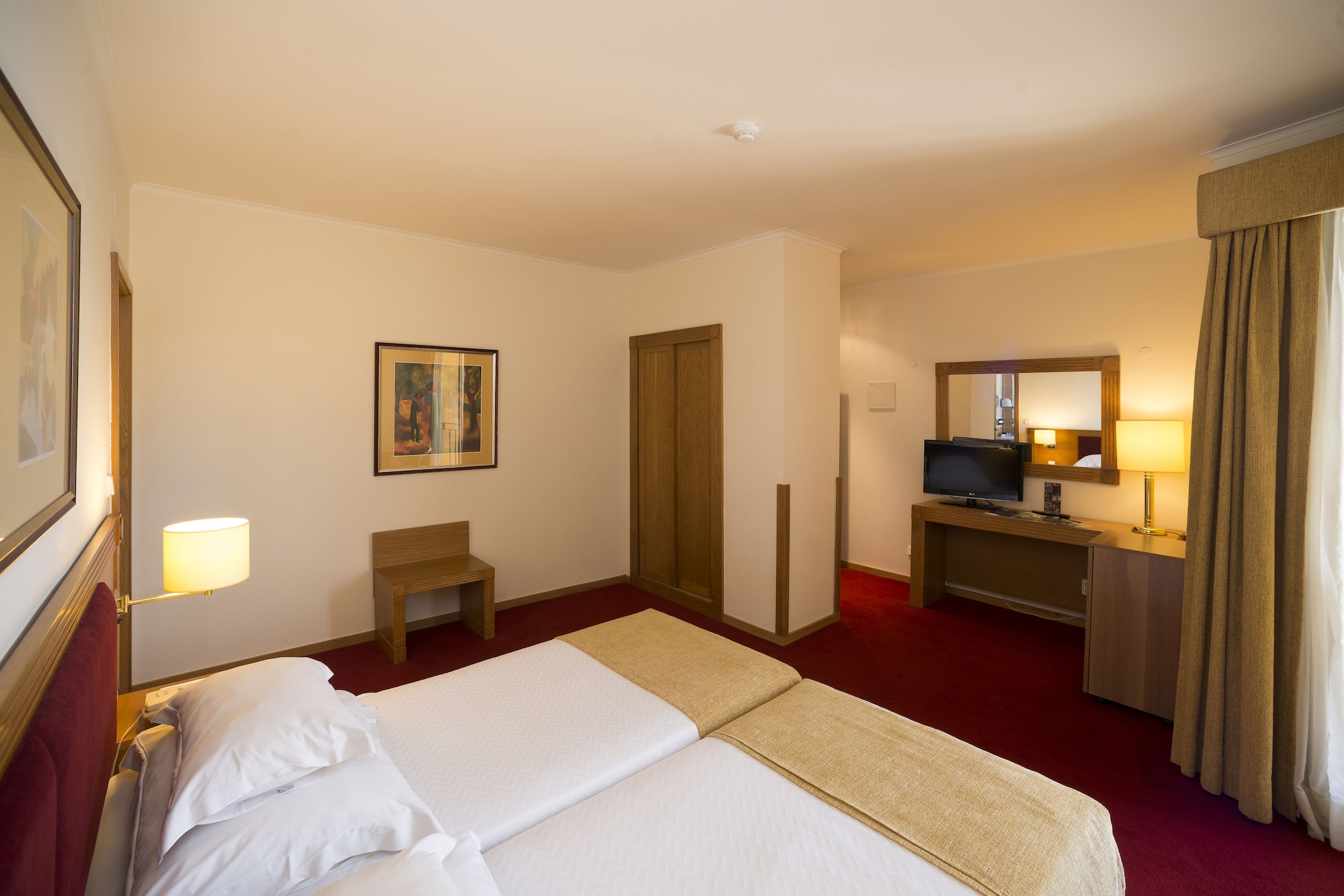 Room, Single, Twin Beds